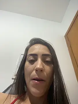 lucioliveira online show from 02/18/26, 02:40