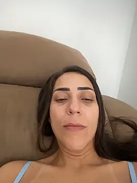 lucioliveira online show from 03/17/26, 01:14