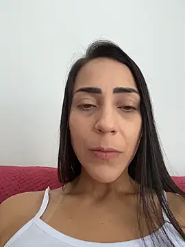 lucioliveira online show from 05/19/26, 02:45