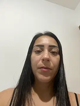 lucioliveira online show from 07/18/26, 01:37