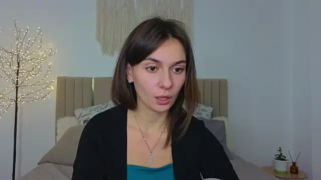 Little mia   online show from 12/02/25, 10:38