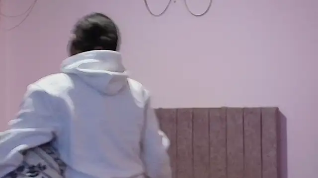 MiSofialeal online show from 02/04/26, 05:41