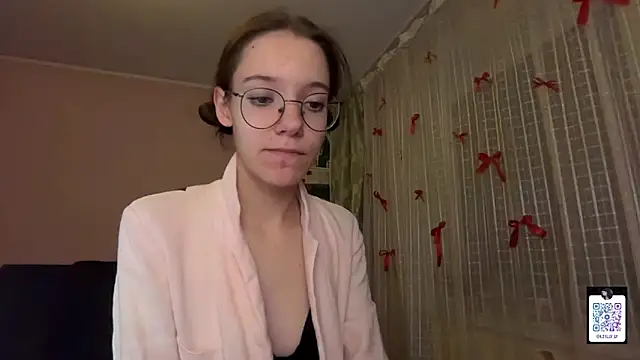 Snapshot of Vietero chatting on 05/23/26, 07:40 Vietero online show from 05/23/26, 07:40