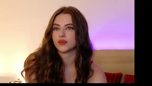 Sienna Voss online show from 10/31/25, 08:21