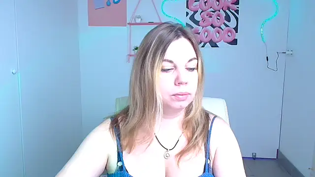 Snapshot of Jessica_Amore chatting on 10/11/25, 05:28 Jessica Amore online show from 10/11/25, 05:28