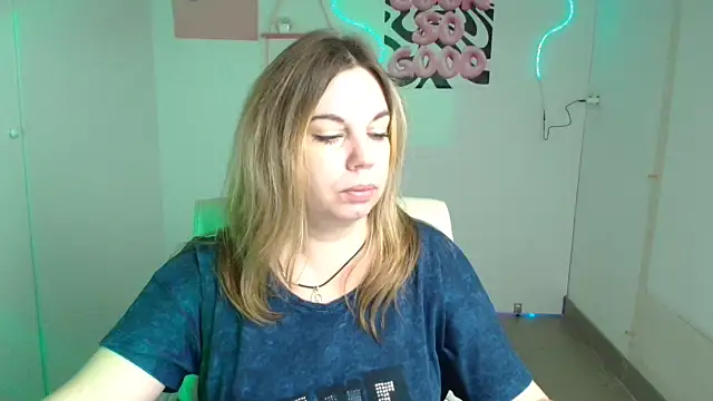 Snapshot of Jessica_Amore chatting on 10/15/25, 05:40 Jessica Amore online show from 10/15/25, 05:40