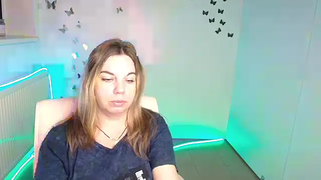 Snapshot of Jessica_Amore chatting on 10/17/25, 05:54 Jessica Amore online show from 10/17/25, 05:54