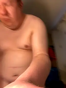 Snapshot of Tornado2007 chatting on 10/03/25, 04:15 Tornado2007 online show from 10/03/25, 04:15