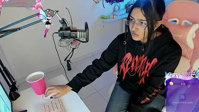 Angel kanon online show from 03/28/26, 12:49