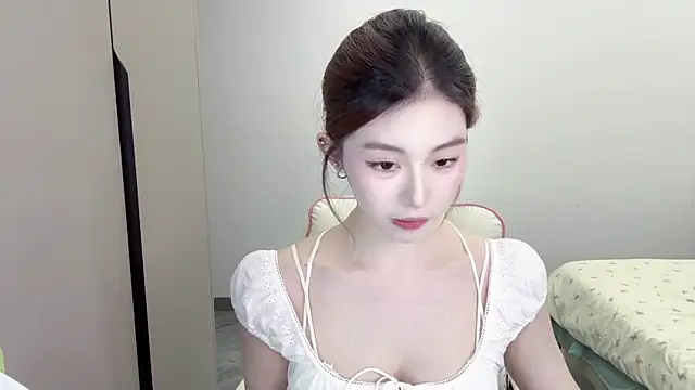 Snapshot of Cookie-oo chatting on 09/22/25, 11:45 Cookie-oo online show from 09/22/25, 11:45