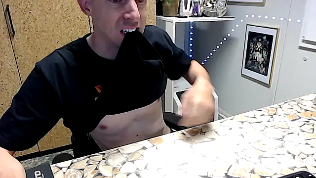 Snapshot of sakiramissy chatting on 05/11/26, 06:19 sakiramissy online show from 05/11/26, 06:19