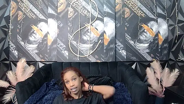 Lilmisbaddyxxx online show from 11/18/25, 04:22