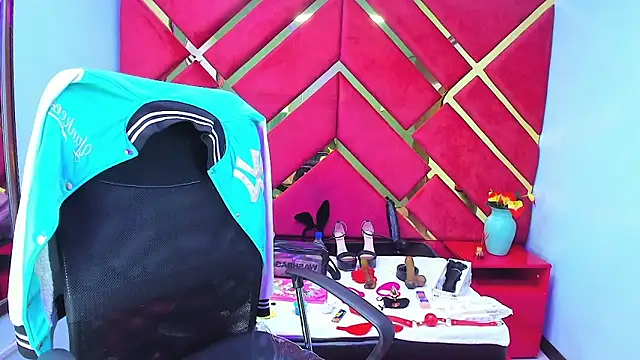 Kataleya Luck online show from 11/23/25, 03:39