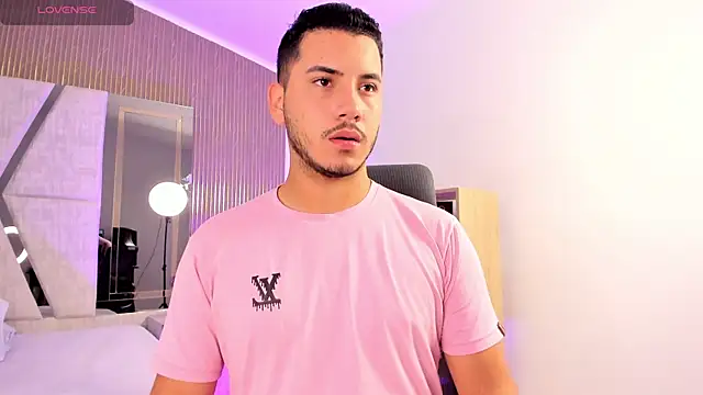 Axel grey  online show from 01/06/26, 12:31