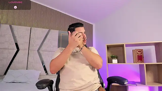 Axel grey  online show from 02/09/26, 12:31