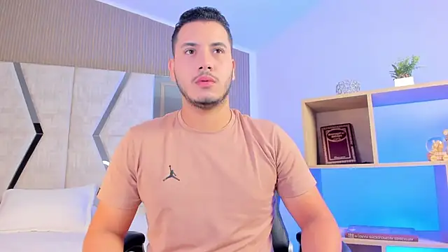 Axel grey  online show from 03/24/26, 12:43