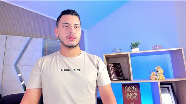 Axel grey  online show from 03/26/26, 12:22