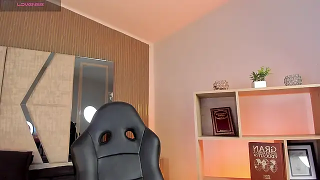 Axel grey  online show from 04/10/26, 12:43