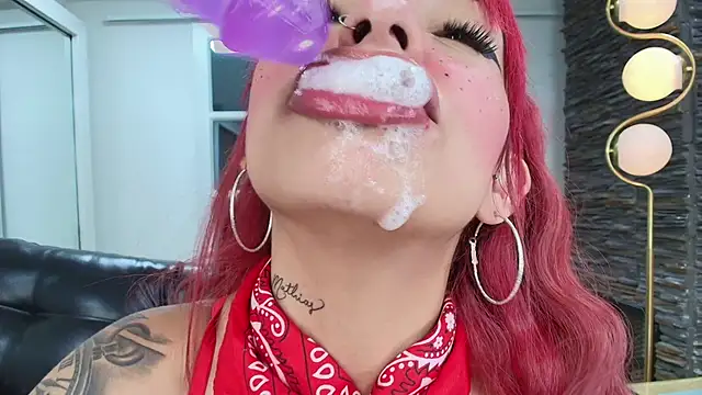 miss   abigail online show from 12/16/25, 02:05