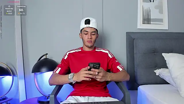 Tylerffoxx online show from 02/06/26, 09:18