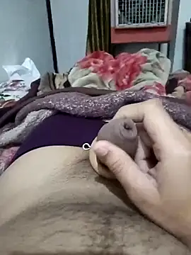 Snapshot of xerxusi chatting on 10/06/25, 09:18 xerxusi online show from 10/06/25, 09:18