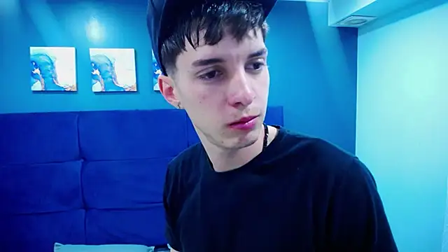 Snapshot of Jheampiiero chatting on 09/19/25, 01:23 Jheampiiero online show from 09/19/25, 01:23