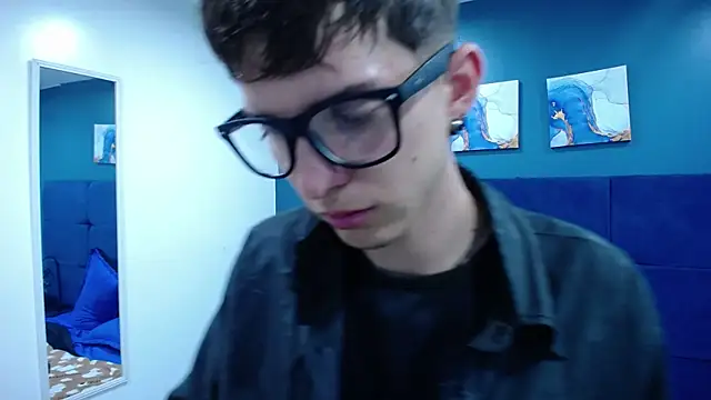 Snapshot of Jheampiiero chatting on 10/01/25, 02:12 Jheampiiero online show from 10/01/25, 02:12