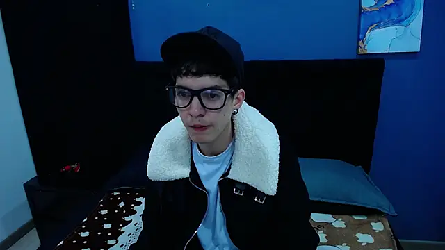 Snapshot of Jheampiiero chatting on 10/24/25, 01:40 Jheampiiero online show from 10/24/25, 01:40