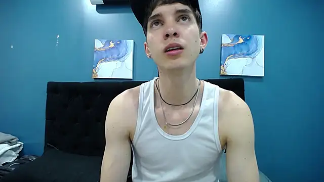 Snapshot of Jheampiiero chatting on 10/31/25, 01:34 Jheampiiero online show from 10/31/25, 01:34