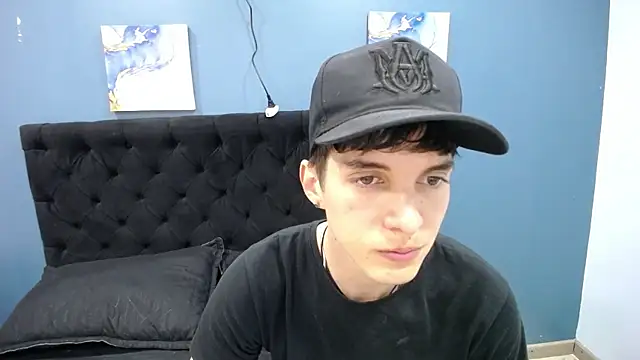 Snapshot of Jheampiiero chatting on 11/05/25, 01:55 Jheampiiero online show from 11/05/25, 01:55