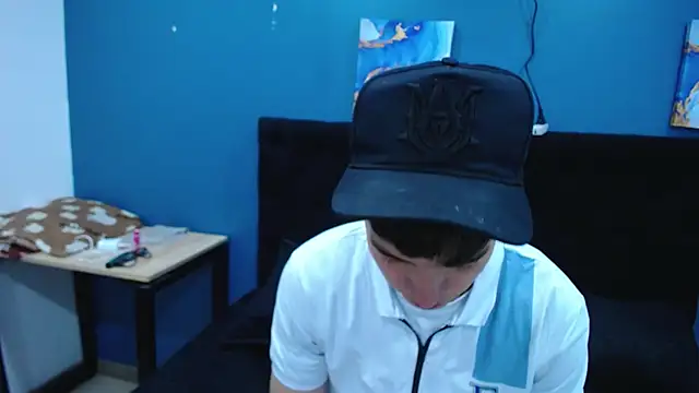 Snapshot of Jheampiiero chatting on 11/10/25, 02:49 Jheampiiero online show from 11/10/25, 02:49