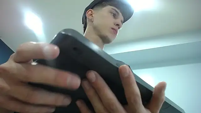 Snapshot of Jheampiiero chatting on 11/27/25, 12:29 Jheampiiero online show from 11/27/25, 12:29