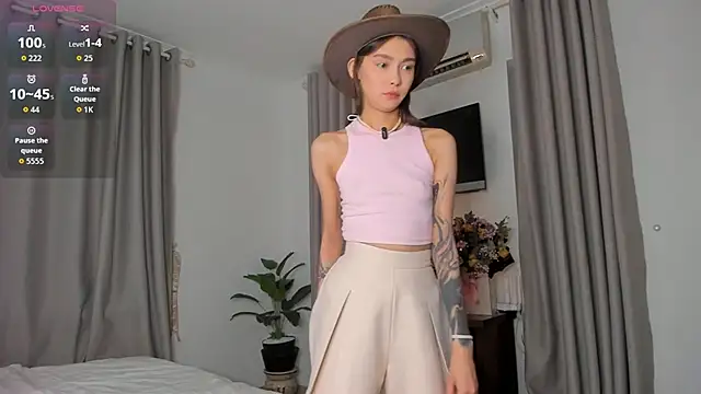 Snapshot of Amy_Loveme chatting on 11/27/25, 11:07 Amy Loveme online show from 11/27/25, 11:07