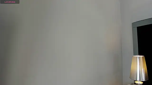 CarolineLee  online show from 02/04/26, 10:47