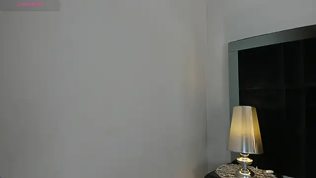 CarolineLee  online show from 02/17/26, 10:38