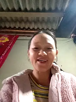 MaiHoa69 online show from 10/25/25, 12:29