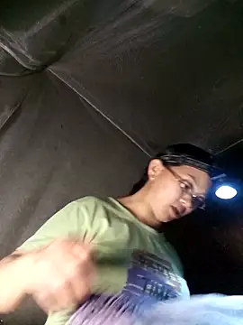 MaiHoa69 online show from 04/23/26, 03:25