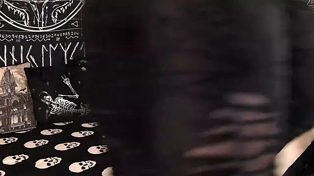 Paige Turner online show from 11/25/25, 02:11