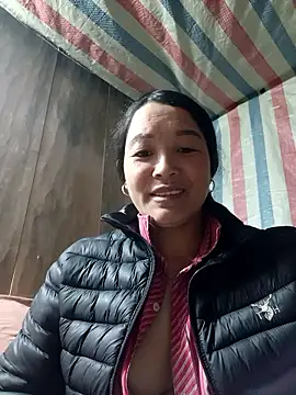 Bliss rose online show from 01/16/26, 03:43