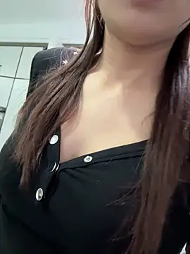 xiaoqiao ss online show from 12/17/25, 11:38