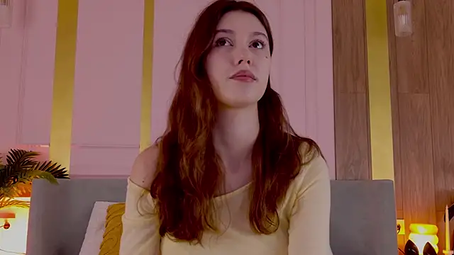 Snapshot of MilaLavson chatting on 07/08/26, 05:01 MilaLavson online show from 07/08/26, 05:01