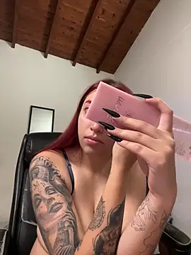 Paulina-Wells online show from 12/14/25, 05:40