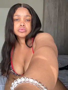 Snapshot of XXXquisiteVixen chatting on 04/26/26, 12:58 XXXquisiteVixen online show from 04/26/26, 12:58