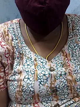 TAMIL ELAKKIYA online show from 06/16/26, 07:27