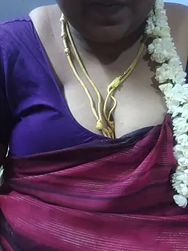 TAMIL ELAKKIYA online show from 07/18/26, 04:33