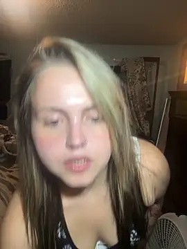 JuicyExxxperience online show from 10/28/25, 11:47