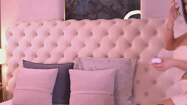 BellaNoirre online show from 03/19/26, 07:07