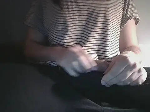 LunarKya online show from 06/12/26, 11:03