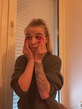 BrumeLove online show from 04/16/26, 08:37