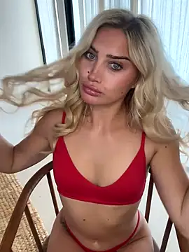 Snapshot of auriangel chatting on 11/27/25, 01:51 auriangel online show from 11/27/25, 01:51